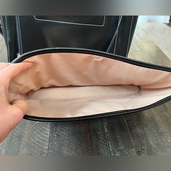 McKlein USA - W Series - Black Leather Women's LAKE FOREST Laptop Case - Picture 7 of 14